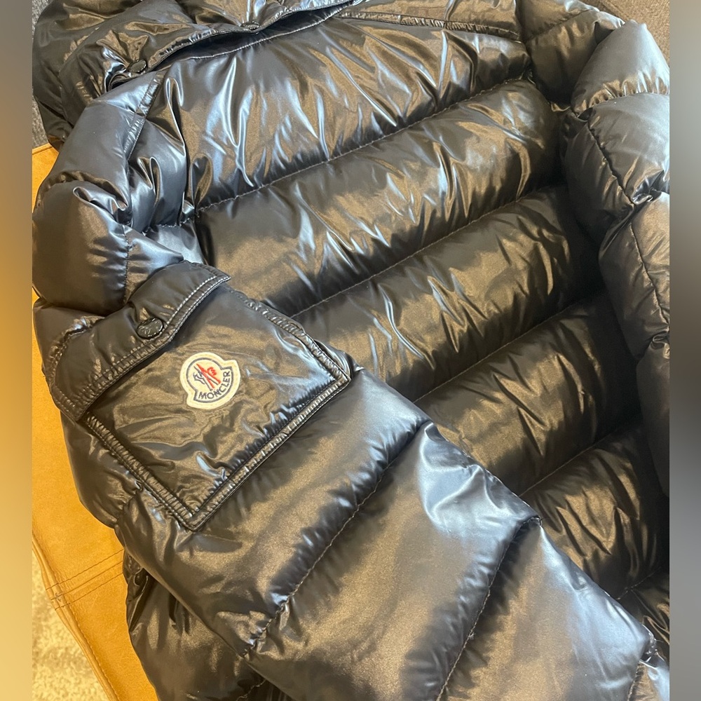 Moncler - Puffy Jacket - Picture 2 of 6